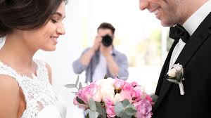 One of the biggest parts of wedding planning — in addition to deciding on a location, venue, officiant, and managing a million little details — is choosing a photographer. How Wedding Photographers Know A Marriage Won T Last