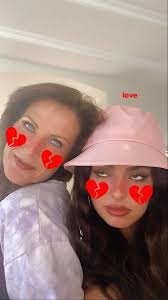 How does it work select your options (number of people, format & size), and click on add to cart. Bff Sisters Ever Wallpaper Pink Pin By Anxhelina On Bff Bff Photography Bff Quotes See More Ideas About Bff Best Friend Pictures Best Friends Forever Lloyd Aeterna