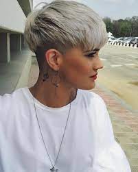 Check spelling or type a new query. Kurzhaarfrisuren Mit Pony 60 Trendige Beispiele Fur Bob Pagenschnitt Pixie Und Co