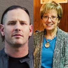 Just found out my mom MaryEllen Welch and our friend Corey Taylor have the  same birthday so happy birthday to both of them 💙🤟🏼😝 Slipknot