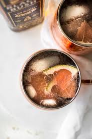 This Grapefruit Irish Mule Cocktail Is A Delicious Variation Of The Classic Moscow Mule It Uses Irish Whiskey Instead Irish Mule Recipe Irish Mule Mule Recipe
