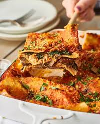 This Vegan Lasagna Is Guaranteed To Fool Your Cheese Loving Friends Recipe Vegan Lasagna Lasagna Recipe Recipes