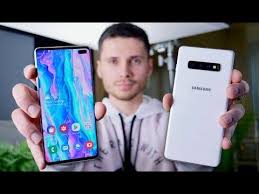 Samsung Galaxy S10 Vs Iphone Xs Which Should You Buy Youtube Samsung Galaxy Samsung Iphone