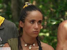 J'ai eu un clou dans le pied” : Lou (Secret Story) sérieusement blessé,  elle raconte une folle anecdote non diffusée à l'antenne