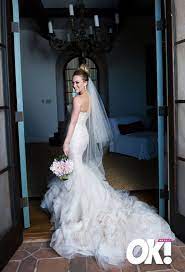 Hilary duff has shared some new details about her wedding to matthew koma. Celebrity Wedding Hillary Duff Hilary Duff Wedding Dress Celebrity Wedding Dresses Celebrity Bride