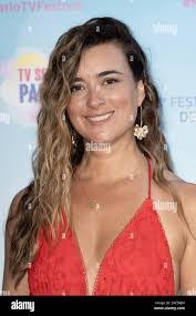 Holly Cote's Instagram, Twitter & Facebook