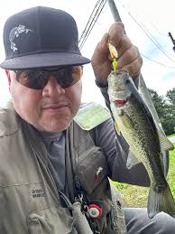 Accessible water spots for disabled individuals