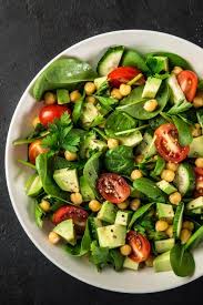 Knackiger Avocado Gurken Salat Mit Kichererbsen Kichererbsen Salat Kichererbsen Leckere Salate