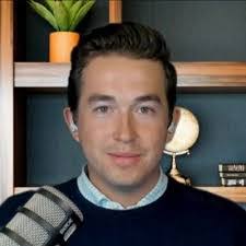 Courtney Thibodeaux's Instagram, Twitter & Facebook