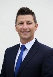 Cllr Ryan McCready thanks those who helped dispatch aid to Ukraine from  Foyle