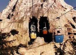 disneyland skyway von roll vr101 seilbahn disneyland natural landmarks skyway