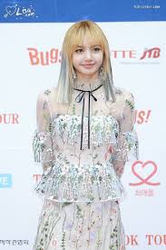 Blackpink Lisa S Stuns Crowd With Her Beauty In See Through Dress Koreaboo Blackpink Fashion Blackpink Lisa Blackpink