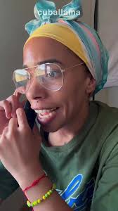 Este regalo sí le cuadra a Mima, porque es con Cuballama Viajes 🤣👉  https://www.cuballama.com/viajes/vuelos/