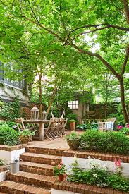 20 Small Backyards Ideas And Decorating Tips Simple Landscaping Plans For Small Yard Small Backyard Landscaping Outdoor Gardens Design Small Backyard Gardens