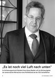Maaßen selbst begründete seine bundestagsambitionen unter anderem mit den aktuell schlechten umfragewerten für die cdu und mit dem ziel, der afd stimmen abzunehmen. Der Rechte Rand Flugelflattern Der Rechte Rand