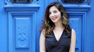 Meltem yılmazkaya, tiyatro oyunculuğu yanı sıra 2009 yılından itibaren birçok film ve dizide rol aldı. Xtlue5woilhvm