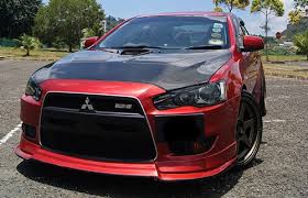 Sosok tubuhnya yang mantap dengan rekaan yang begitu sporty daripada bahagian hadapan, sisi dan belakang membuatkan ramai yang cukup teruja dengan jentera ini. Mitsubishi Lancer Gls Evo Mekanika