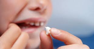 Kamu sedang natural krisis percaya diri. Gigi Patah Petanda Kematian Ahli Keluarga Ini 9 Maksud Mimpi Menurut Pandangan Agama Islam