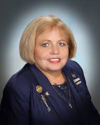 Linda Chopp's Instagram, Twitter & Facebook