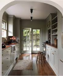 4 007 Likes 73 Comments Heidi Caillier Heidicaillierdesign On Instagram I Don T Think I Ve Ever Shared The Befo In 2020 Small House Makeover Seattle Homes Home