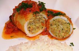 ces calamars ou encornets farcis sont une vraie tuerie selon mon homme et moi cette recette fait partie de mon top 10 encornet farci recette cuisine poisson