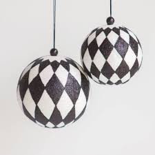 Black And White Christmas Ornaments Black And White Shatterproof Christmas Tree Ornament Ball White Christmas Ornaments White Christmas Decor Black Christmas Trees