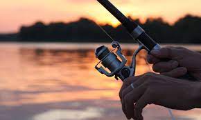 When extended to its full length it would be handy to use from kayak or on the pier. How To Choose The Right Fishing Reel Campermate