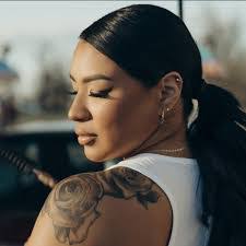 Minerva Gallegos's Instagram, Twitter & Facebook