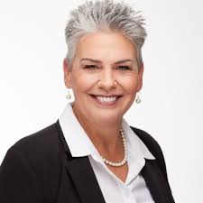 Congratulations Lisa Moshiri, DNP, RN, CNL, CCM, Continuing Care Service  Director, Kaiser Permanente Central Valley Service Area for being named a  2023 Extraordinary Nurse Awards KFH Continuum Nurse…