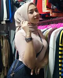 Bugil Jilbab Outdoor - 68 porn photo