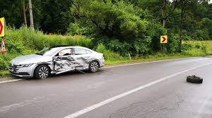 Să se conformeze necondiţionat semnelor/indicaţiilor agenţilor de circulație; Brasov Tv Accident Rutier Acum Pe Dn1 Foto