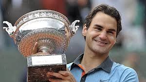 En 2019, rafael nadal a décroché son 12e titre sur la terre battue parisienne et le chèque de 2,3 millions d'euros promis au vainqueur. Roger Federer Remporte Roland Garros