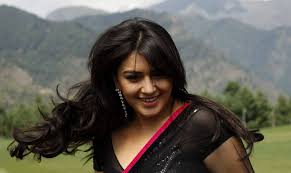 Hansika Motwani Biography Wiki Dob Family Profile Movies List Hansika was first noticed by actress juhi chawla, a client of her dermatologist mother, who suggested her to try her. hansika motwani biography wiki dob