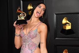 Слушать песни и музыку dua lipa онлайн. Dua Lipa Says Bullies Made Her Dance Her Ass Off
