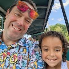 Chad Bray's Instagram, Twitter & Facebook