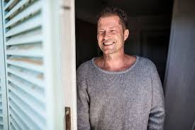 Shooting successfully all over the world, til and dana schweiger separated in 2005, but have not divorced. Bam Opium