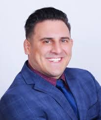 Peter Kopec's Instagram, Twitter & Facebook