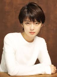 ショートヘア 大人のシンプル小顔ショート cyandeluccaの髪型 ヘアスタイル ヘアカタログ 2019春夏 小顔 髪型 女性 ショートヘア 美髪