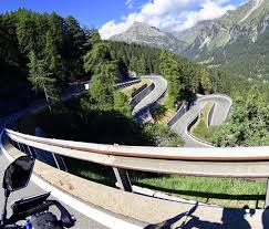 Последние твиты от switzerland (@szwajcaria). Maloja Szwajcaria Maloja Malojapass Switzerland 2017 Memories Alps Mountains Motorcycle Twowheels Motorcycletrip Yamaha Mt09tracer Bnesim Powered By Bne