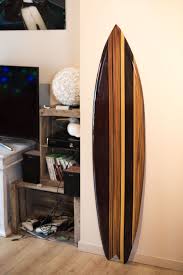 Accroche skate recycle une seconde vie pour votre vieille. Planche De Surf Decorative En Bois De 1m50 De Hauteur Planche De Surf En Bois Decoration Interieure Decoration De Planche De Surf