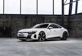 Vehicle deals starting price total available; Fotos Audi E Tron Gt Wird Eine Langweiligere Version Des Porsche Taycan
