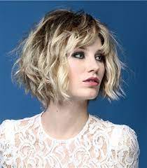 Glam con i semiraccolti, dalle trecce all'half bun. Quali Saranno I Tagli Alla Moda Nei Prossimi Mesi Hair Swiss