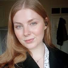 Emily Lindley's Instagram, Twitter & Facebook