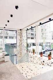 Le Terrazzo La Tendance Qui Fait Mouche Dans La Deco Terrazzo Interieurs De Magasins Salon Maison Et Objet