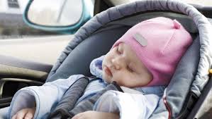 Neben dem interesse für feste nahrung vonseiten des babys. Ist Ein Kindersitz Vorne Im Auto Zulassig Reifen At