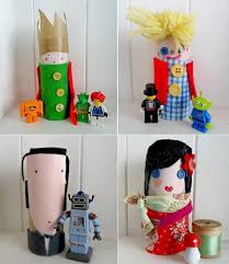 Con tres rollos de papel higiénico, por ejemplo, puedes hacer un precioso coro de cantores navideño. Pin En Diy Craft Ideas Manualidades