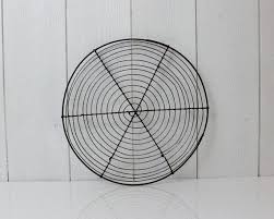 Read our review of cooling racks. Vintage Wire Pie Cooling Tray Cooling Rack French Vintage Etsy Pastry Display French Vintage Cake Rack