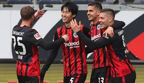 Die kaderplanung bei eintracht frankfurt läuft auf hochtouren. Eintracht Frankfurt Vfl Wolfsburg 4 3 Erneutes Spektakel Frankfurt Kommt Der Konigsklasse Immer Naher