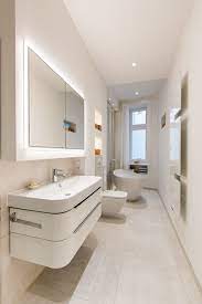 Badezimmer hamburg immobilien dirk bluhm. Hamburger Schlauchbad In Schon Modern Badezimmer Hamburg Von Bad Elemente Houzz