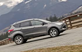 Fanii ford vor spune ca 1.0 ecoboost este unul dintre cele mai economice masini din lume in segmentul sau, insa noi nu putem uita primul test cu focus cu acest motor cand am avut un consum real in bucuresti de peste 11 litri pentru fiecare 100 de km. Test Drive Ford Kuga 2 0 Tdci 163 Cp Titanium Doi In Unul Automarket